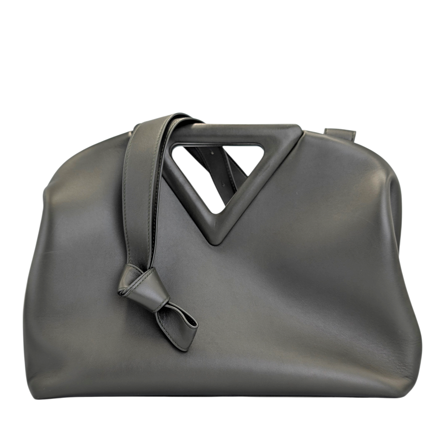 Secondhandbags AG Bottega Veneta Point Large Tasche aus grünem Kalbsleder mit markantem dreieckigem Griff