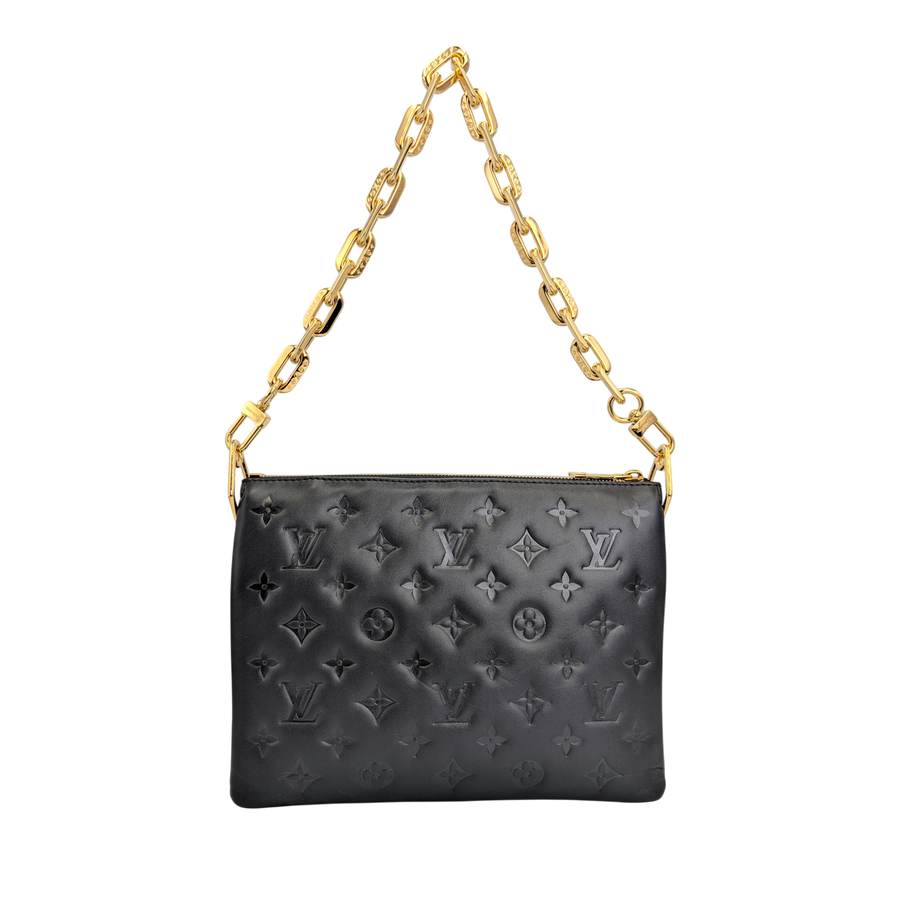 Secondhandbags AG Louis Vuitton Coussin PM Tasche aus schwarzem geprägtem Monogram Empreinte Leder mit Goldkette