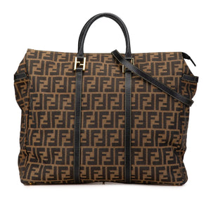Die zeitlose Eleganz: Fendi Reisetasche im ikonischen Zucca-Muster