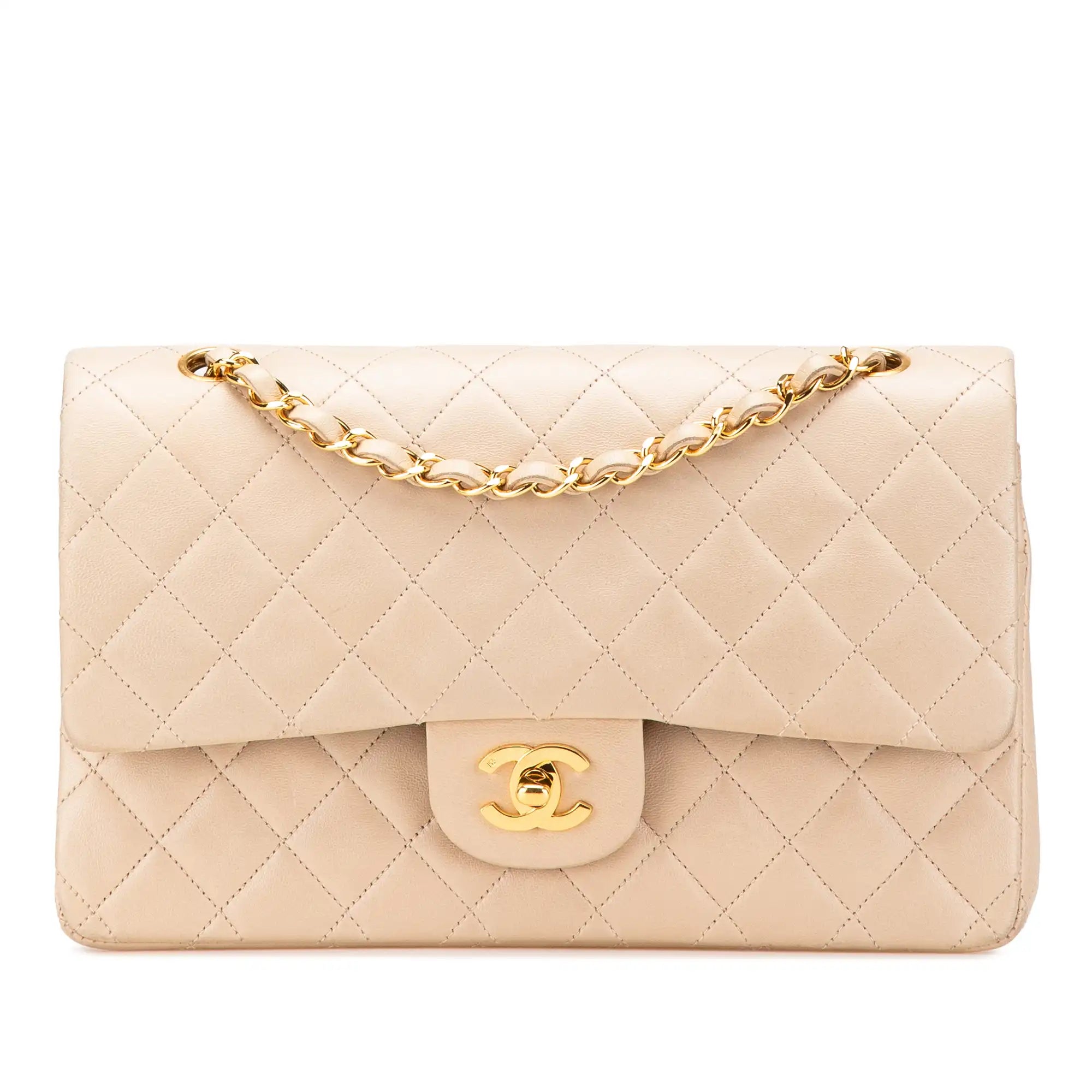 <h1>Das goldene Erbe von Chanel: Die Classic Double Flap in zeitlosem Beige</h1>