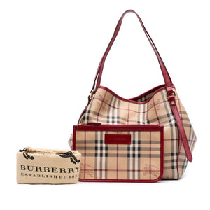 Das Erbe von Haymarket: Die Burberry Canterbury Tote als Symbol britischer Eleganz
