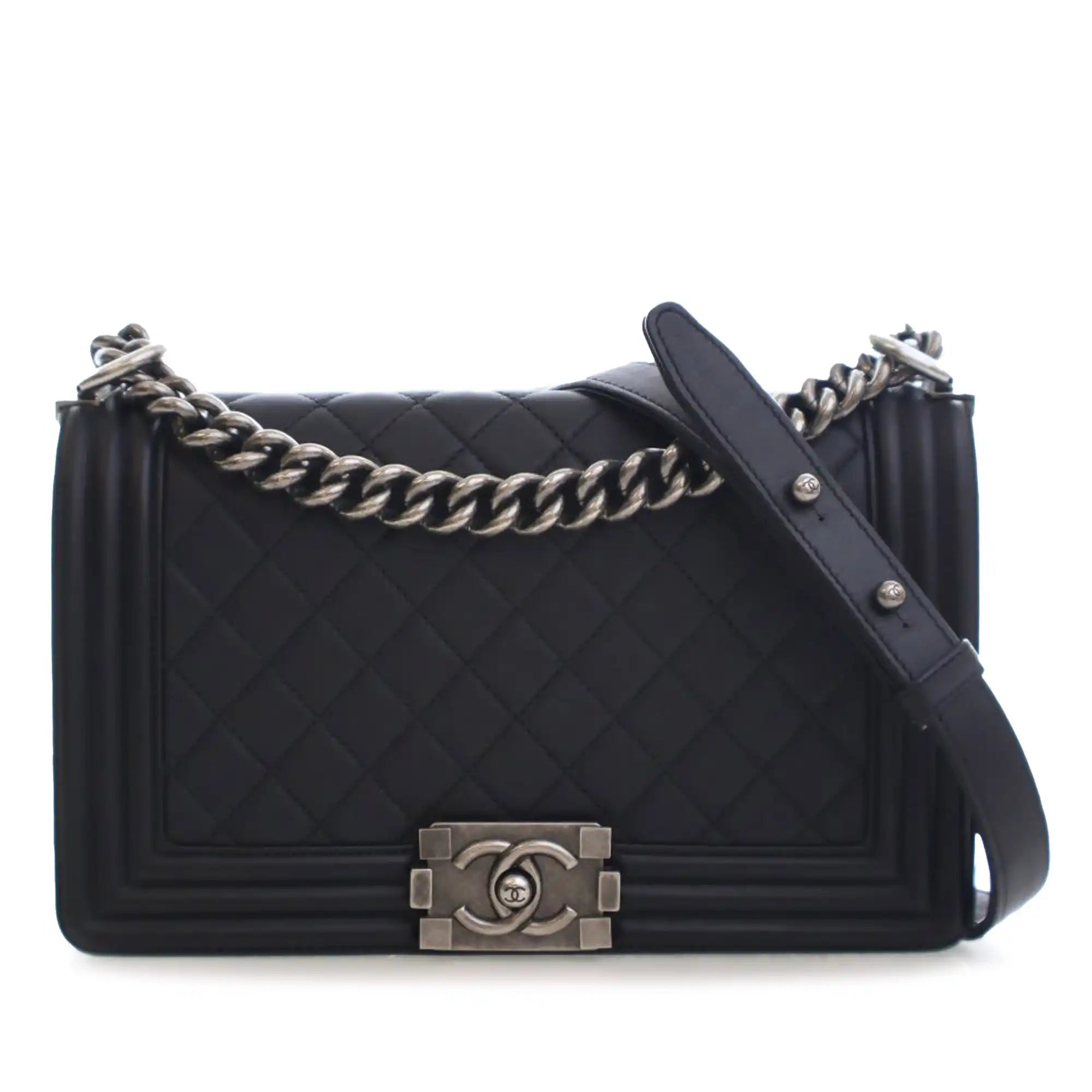 <h1>Die Zeitlose Eleganz: Chanel Boy Bag Old Medium in Schwarzem Lambskin mit Ruthenium-Hardware</h1>