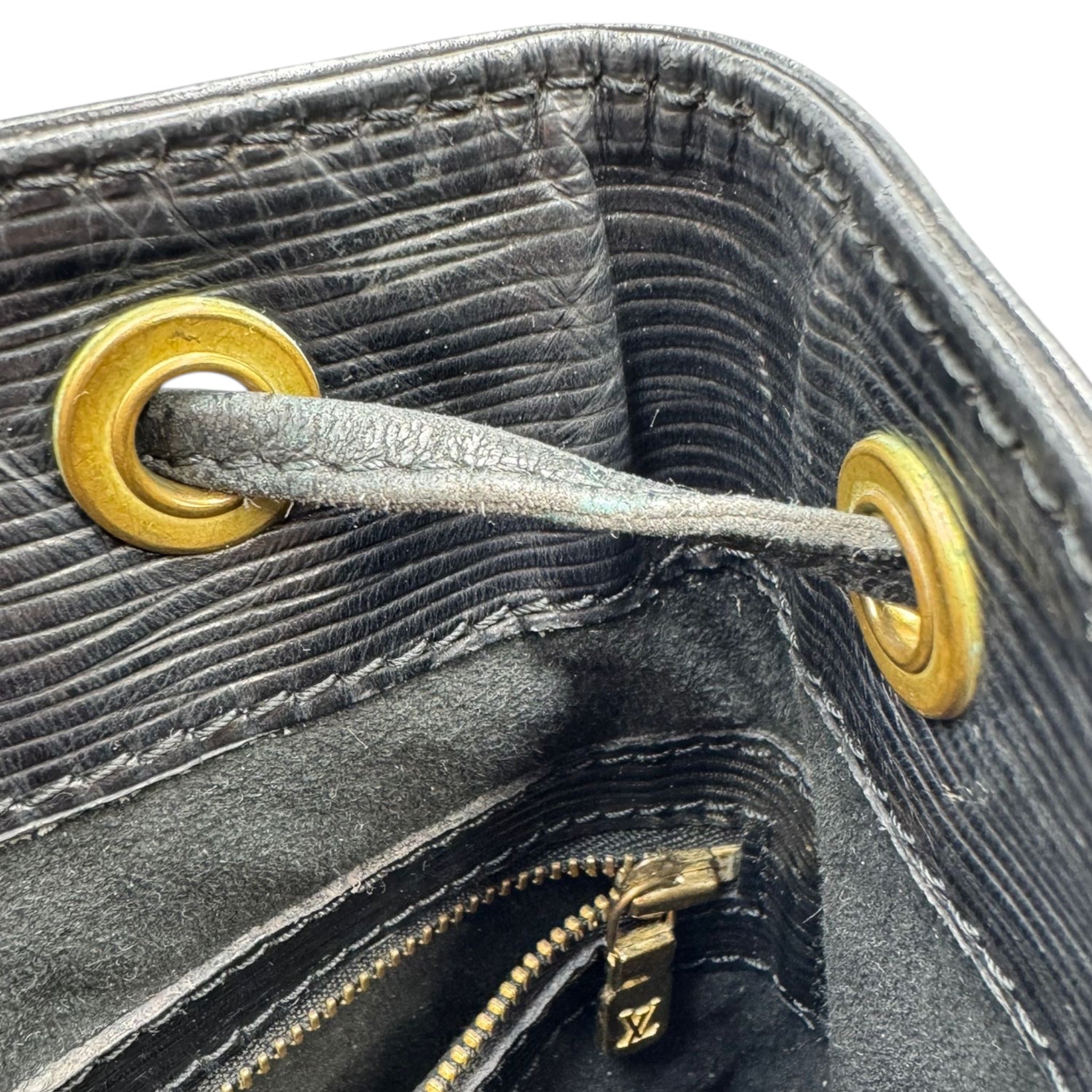 Louis Vuitton Petit Noé Black Epi