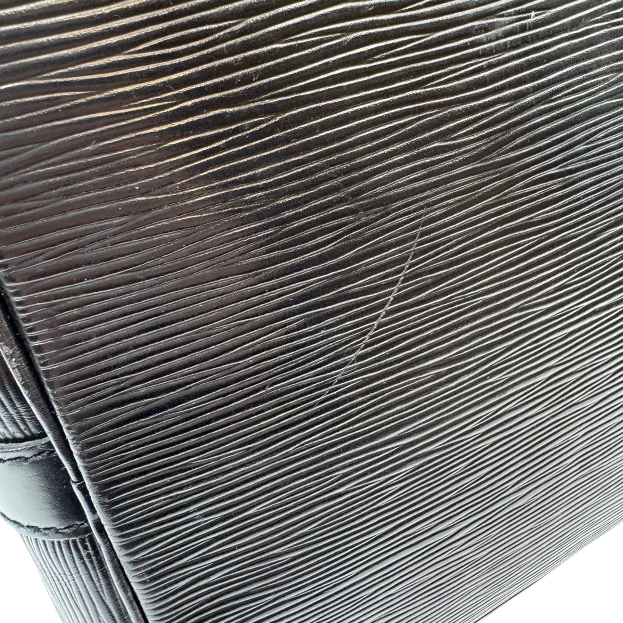 Louis Vuitton Petit Noé Black Epi