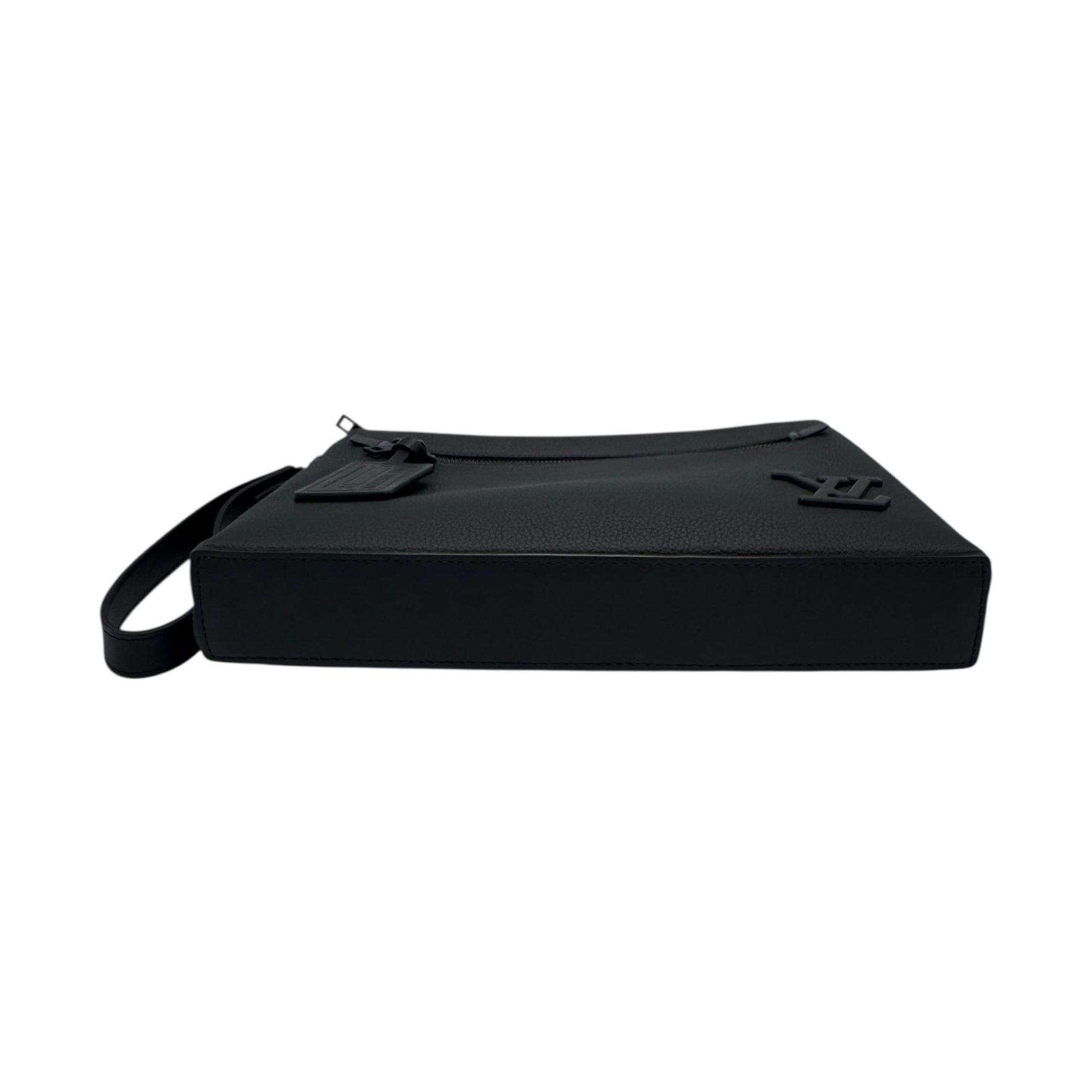 Louis Vuitton Aerogram Clutch Black