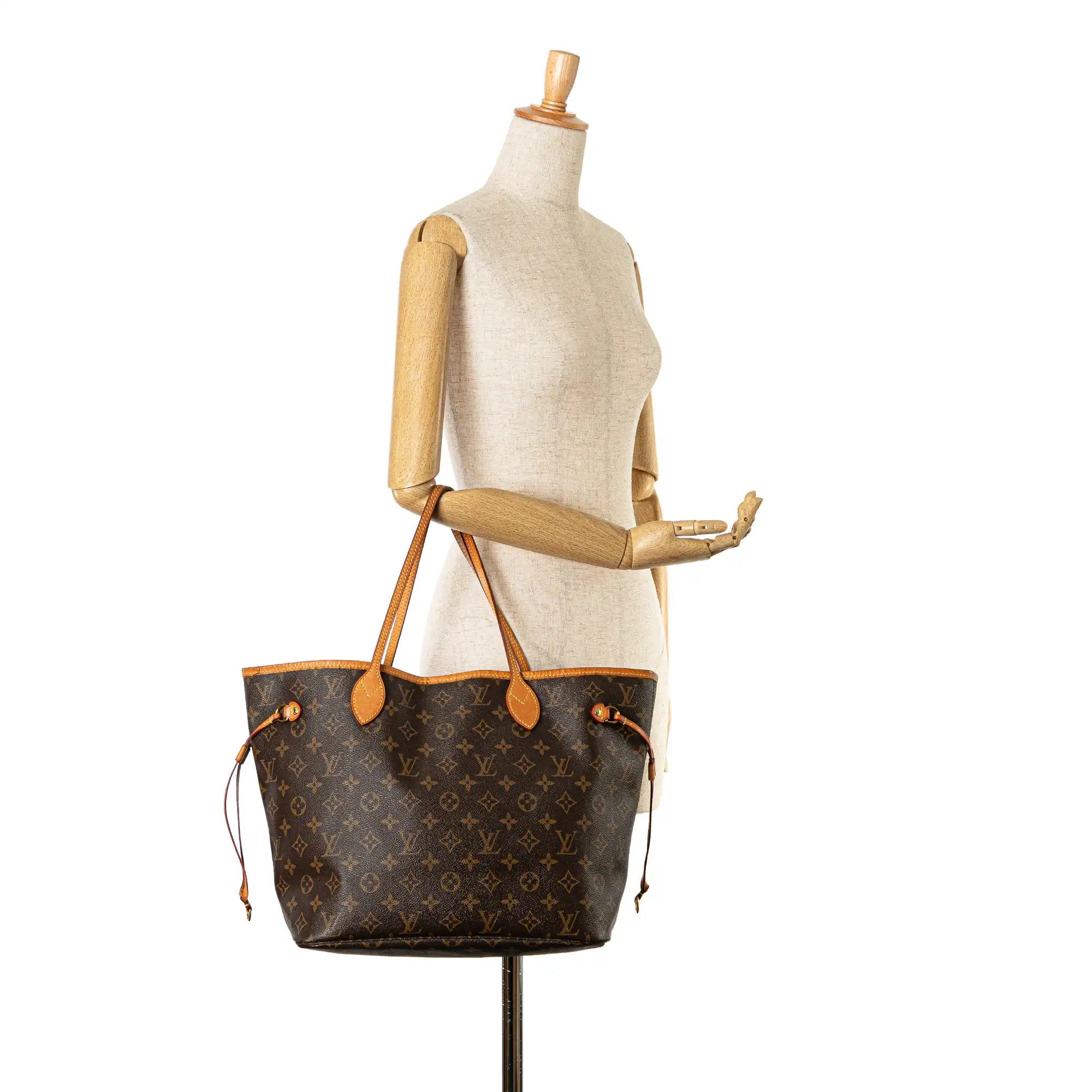 Louis Vuitton Neverfull MM Monogram Canvas