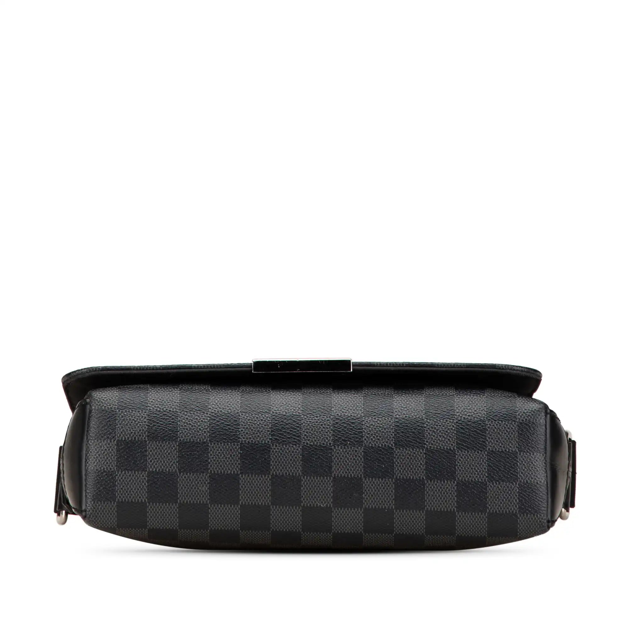 Louis Vuitton District PM Damier Graphite Canvas