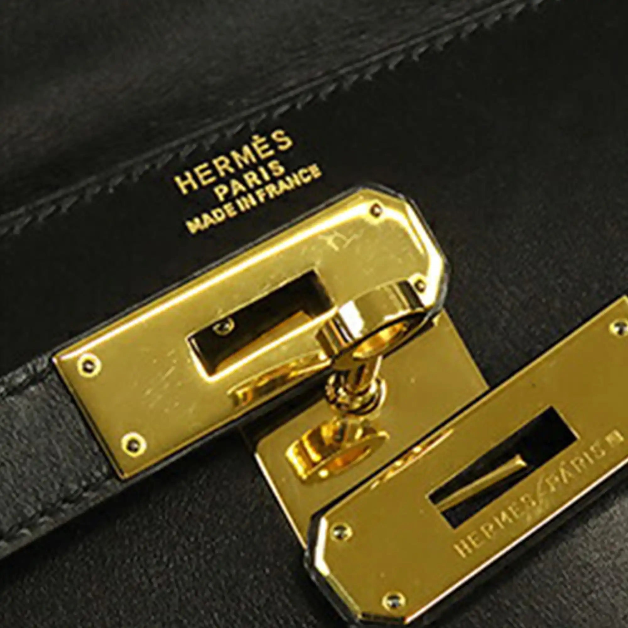 Hermès Kelly Sellier 32 Black Boxcalf Gold