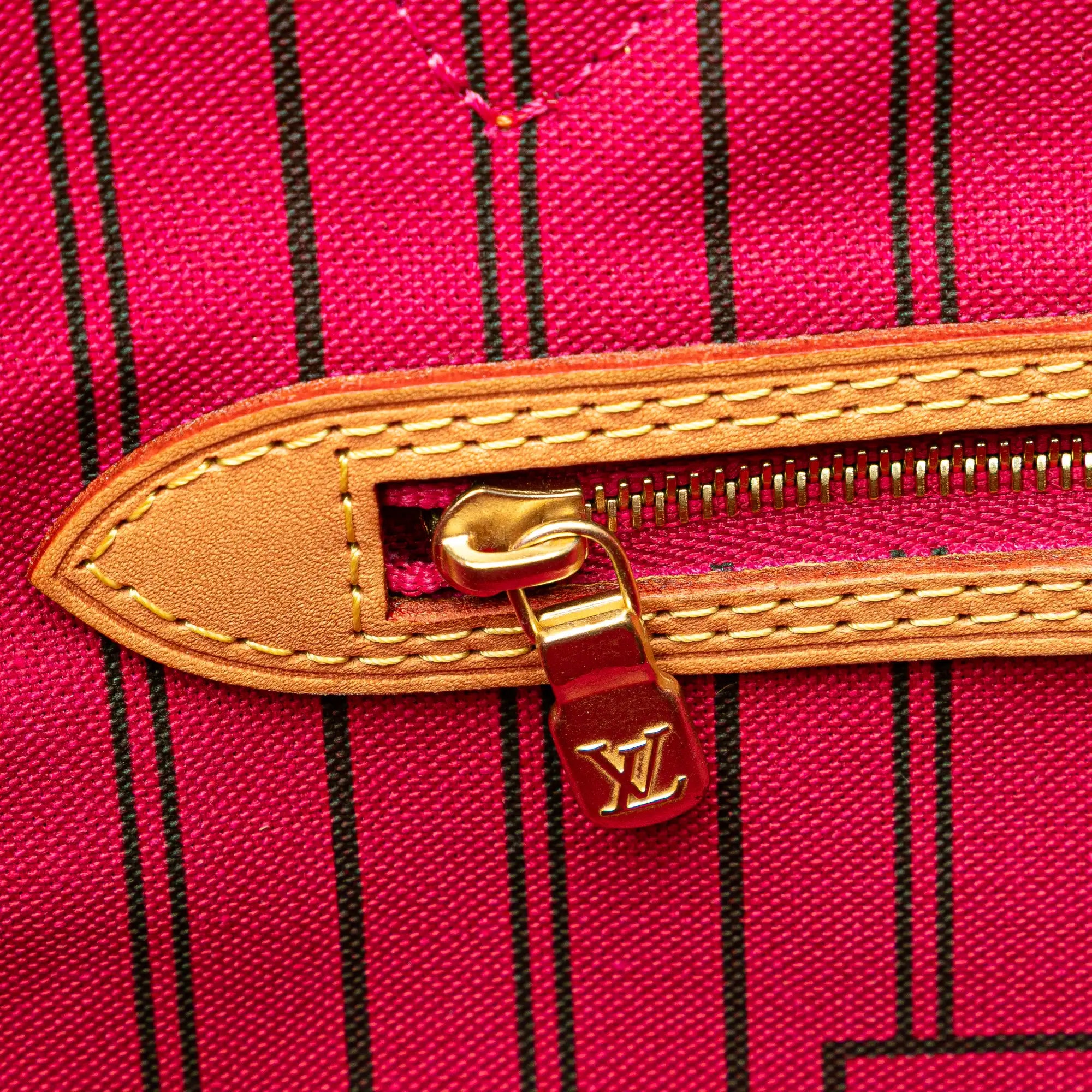 Louis Vuitton Neverfull MM Monogram Canvas
