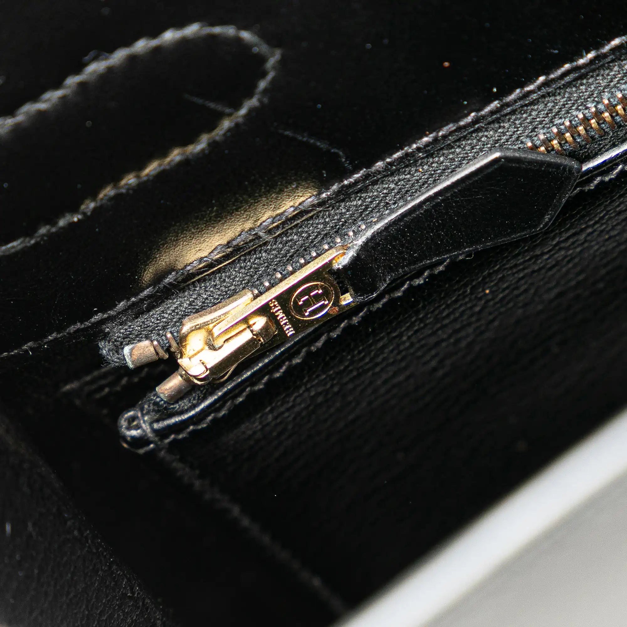 Hermès Kelly Sellier 32 Black Boxcalf Gold
