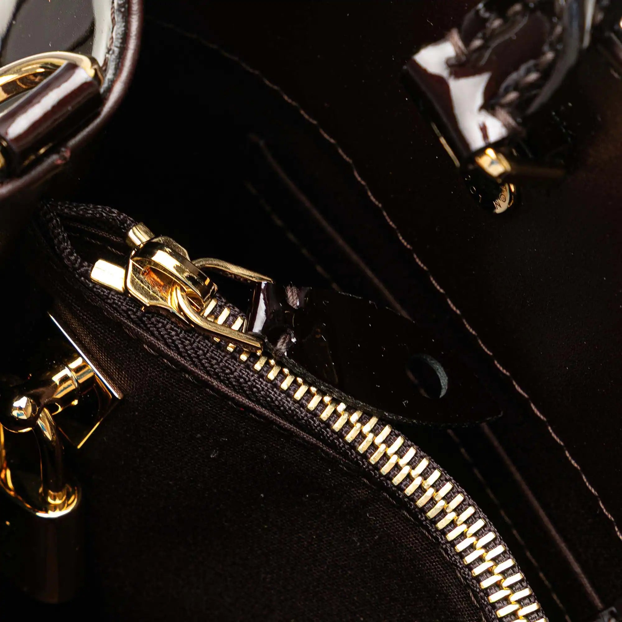 Louis Vuitton Montaigne MM Monogram Vernis