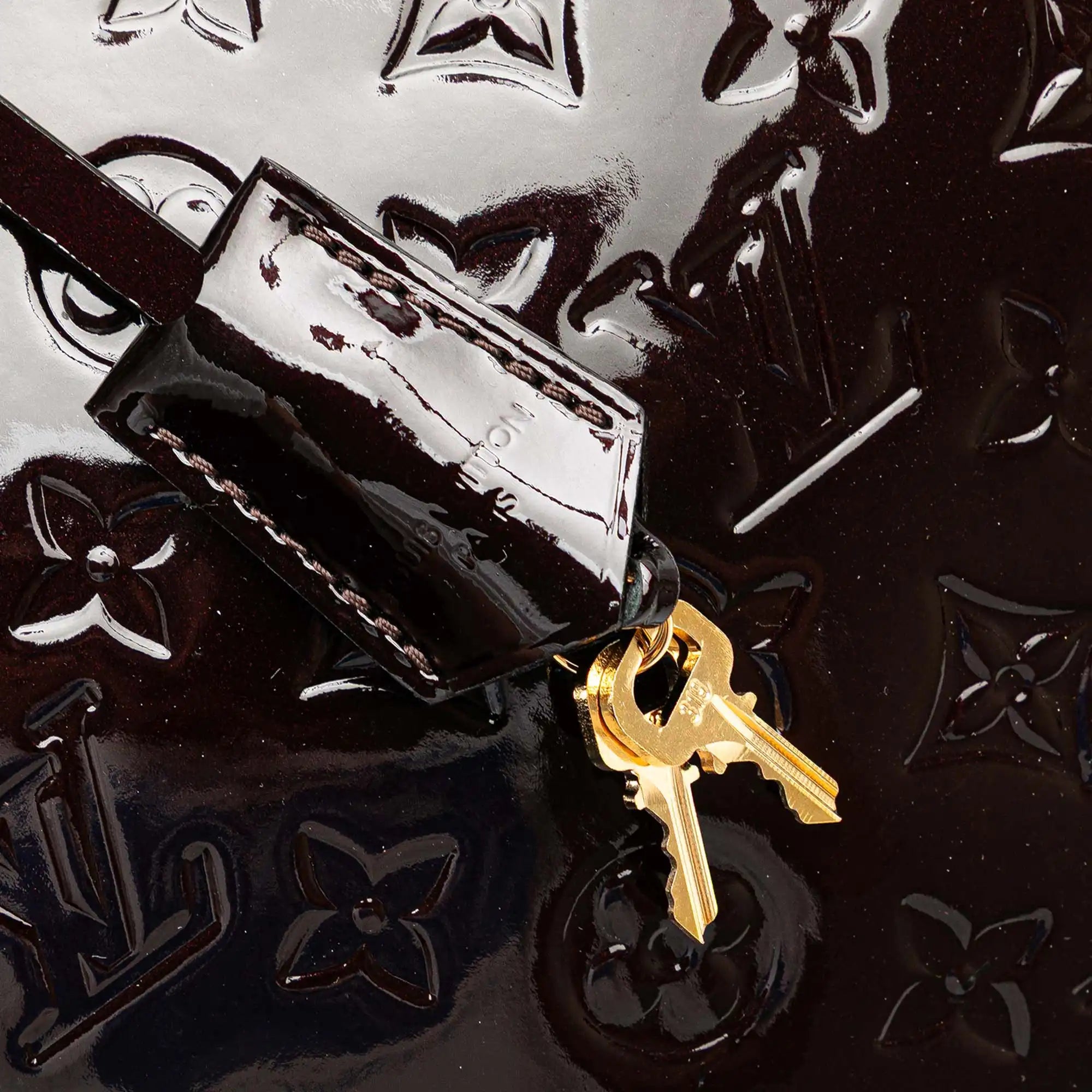 Louis Vuitton Montaigne MM Monogram Vernis