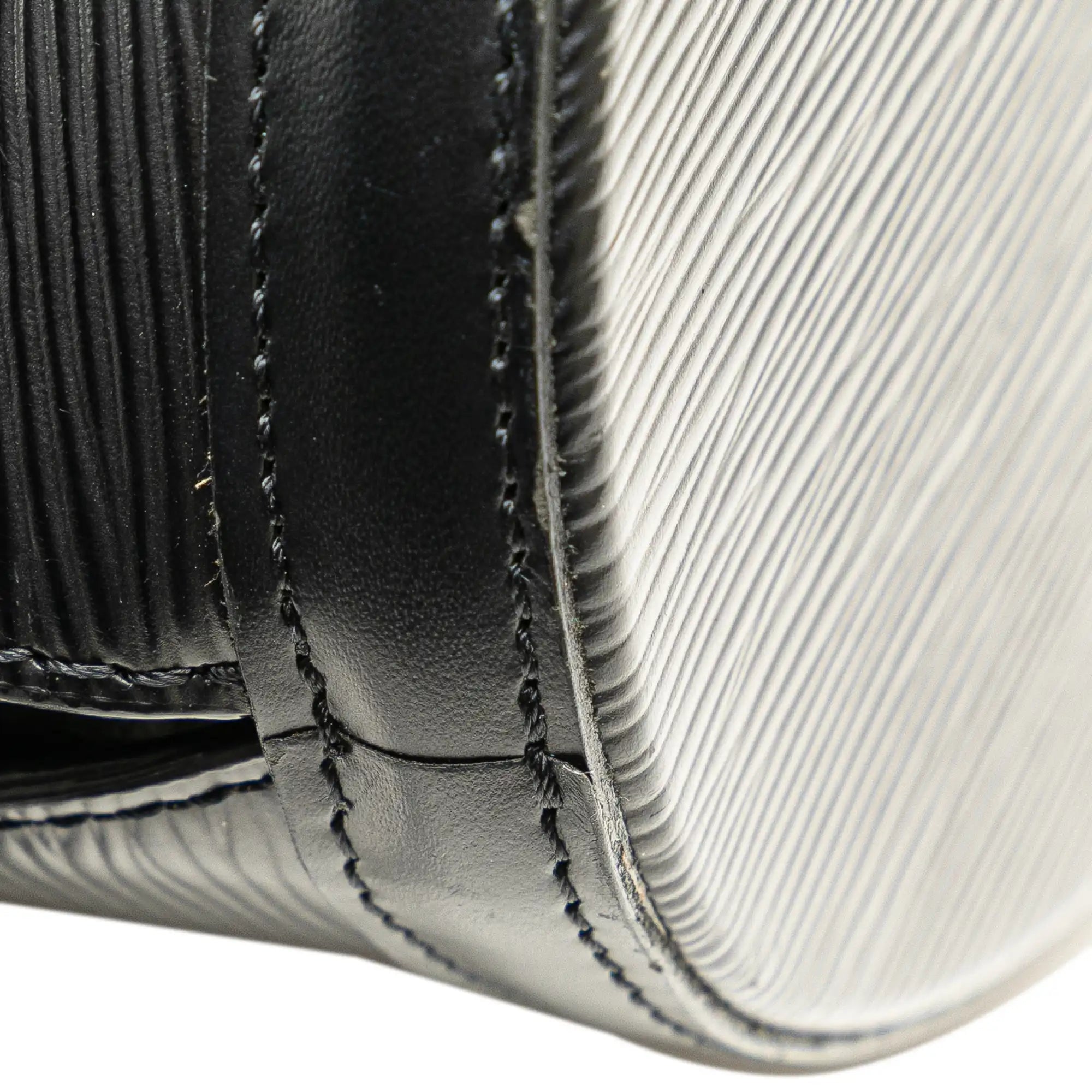 Louis Vuitton Cluny Black Epi