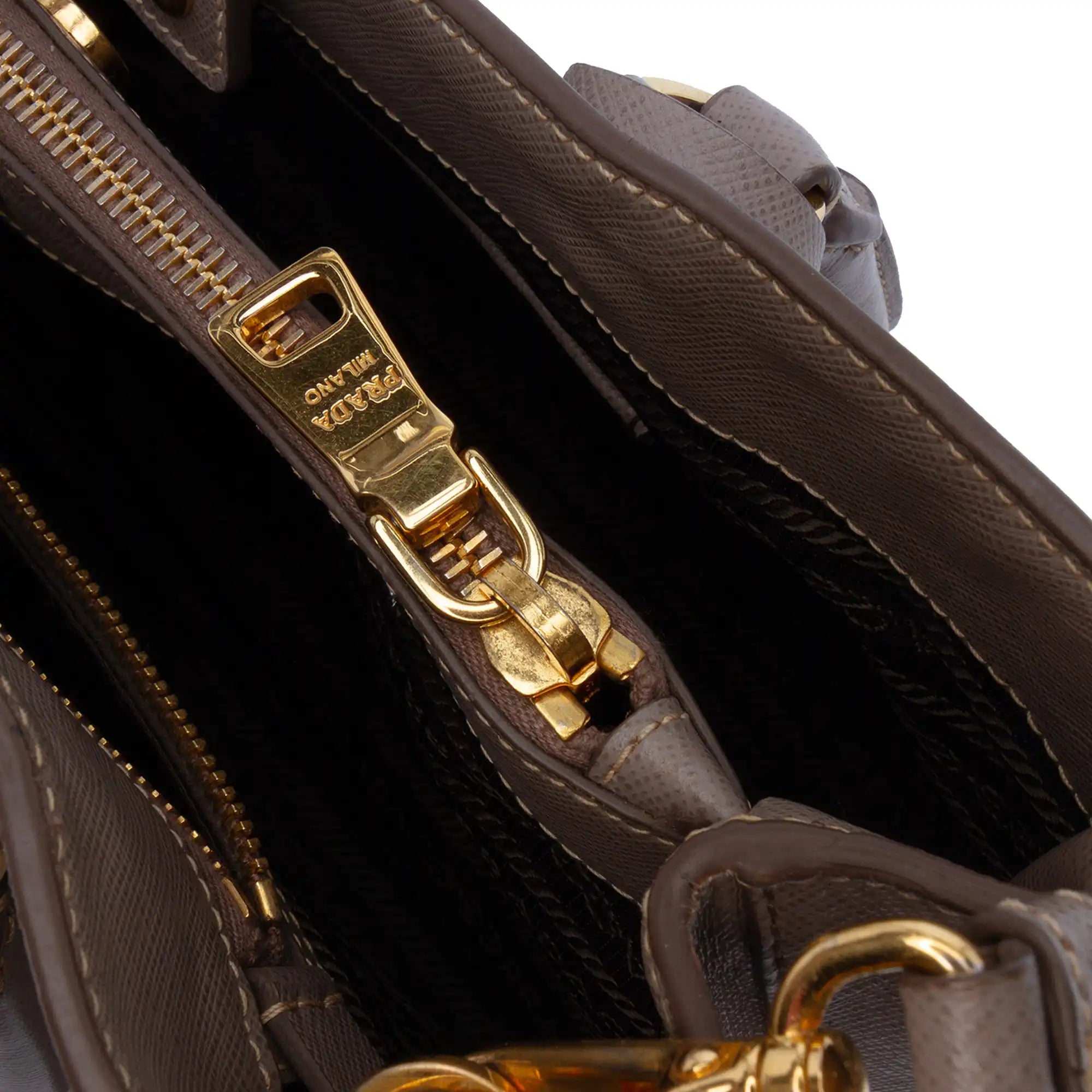 Prada Galleria Small Beige Saffiano