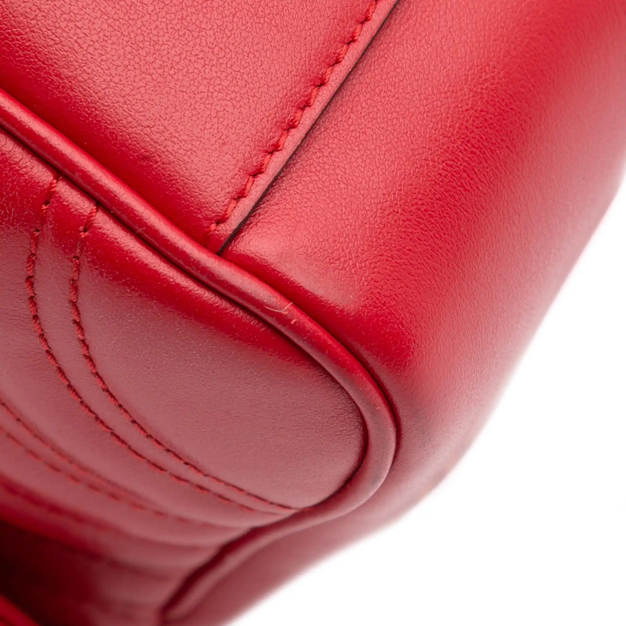 Gucci GG Marmont Medium Red Matelasse Leather