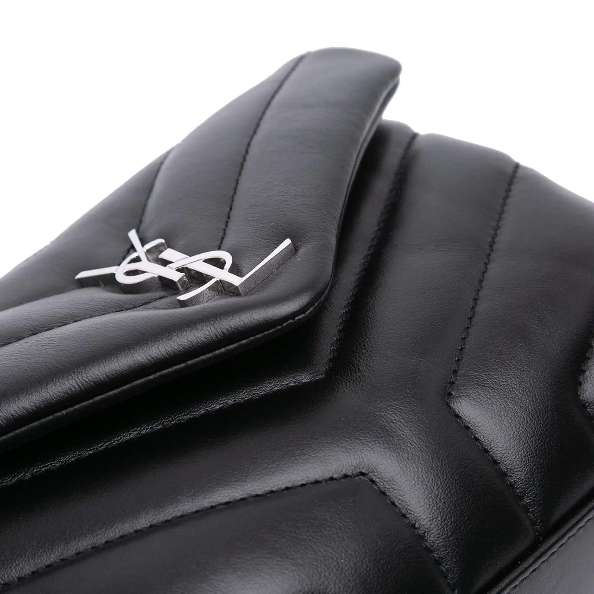 Yves Saint Laurent LouLou Toy Black