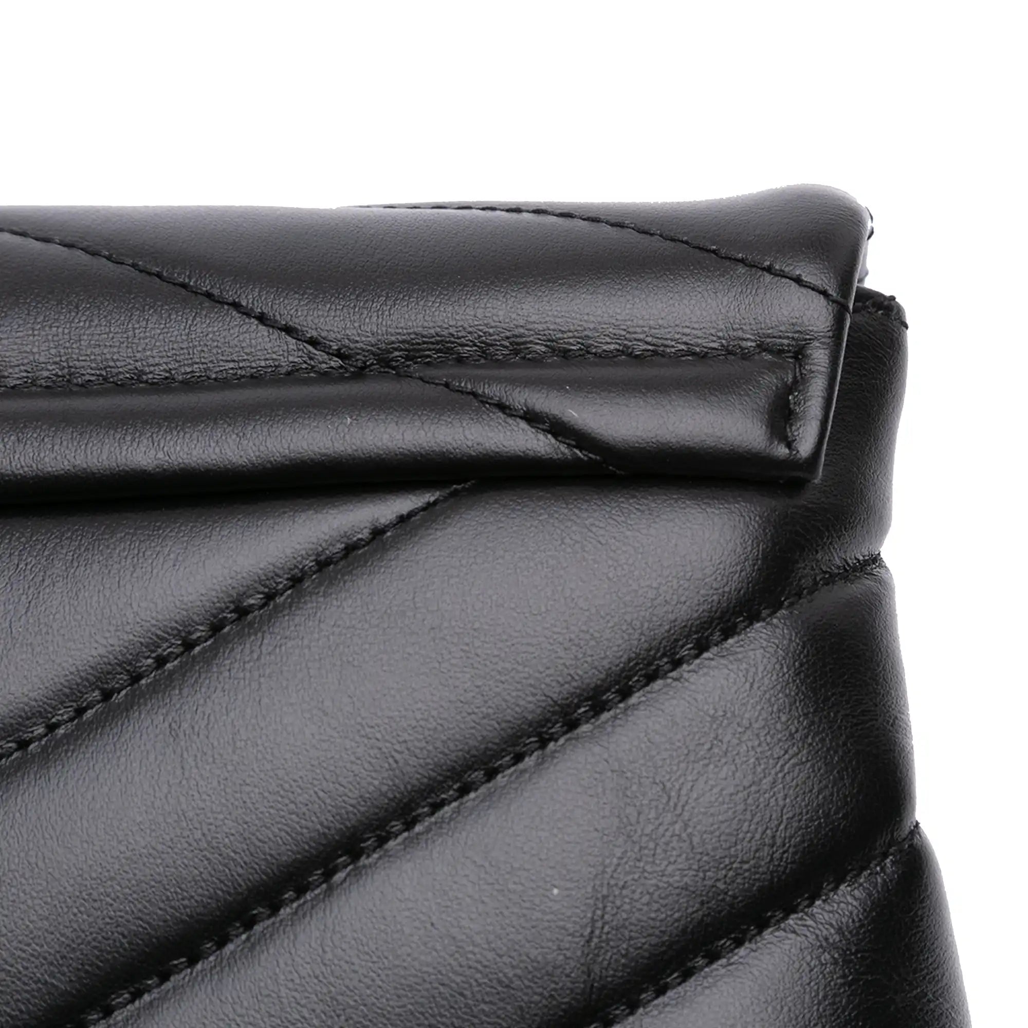 Yves Saint Laurent LouLou Toy Black