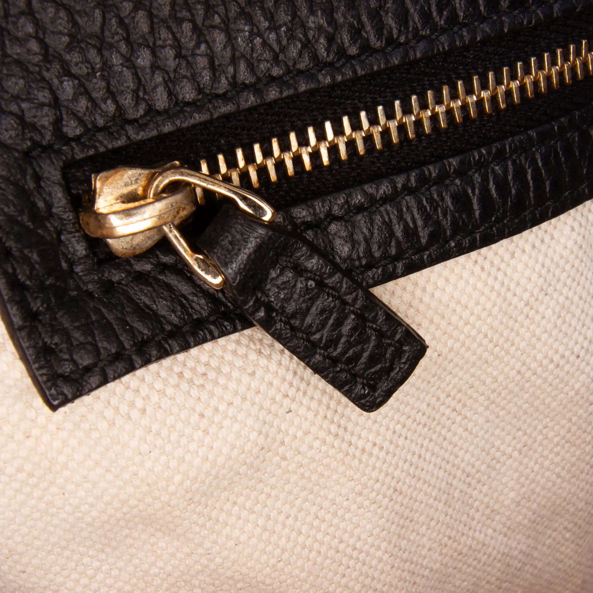 Gucci Swing Convertible Tote Black Leather