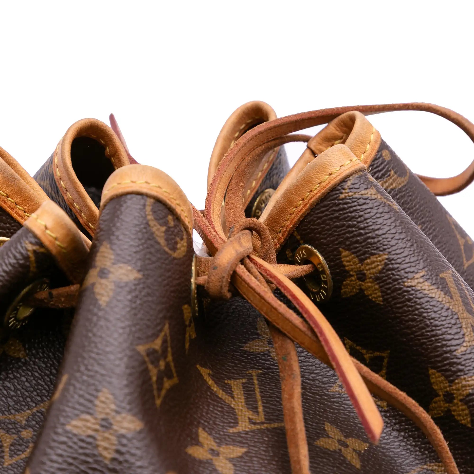 Louis Vuitton Grand Noé Monogram Canvas