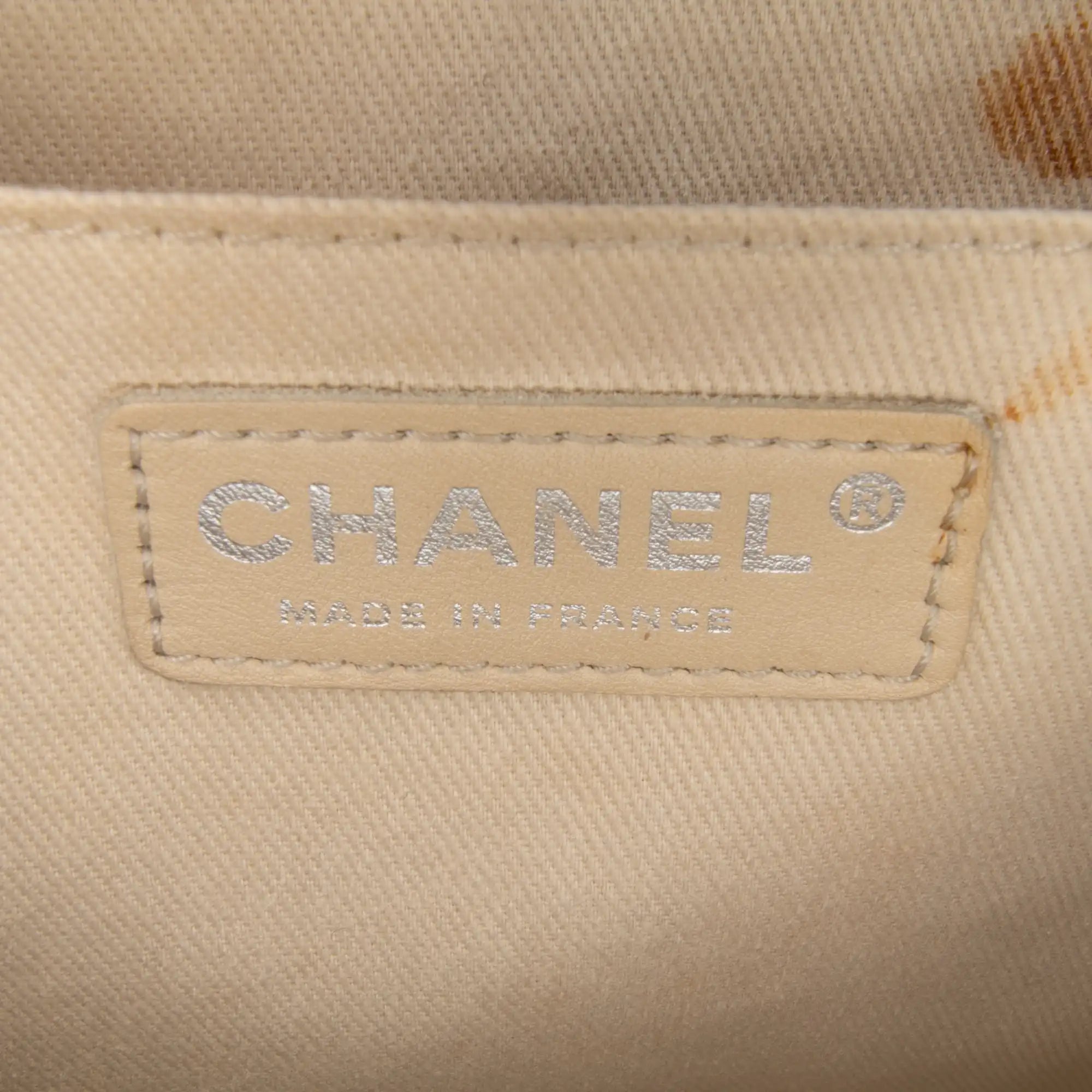 Chanel In The Business Flap CC Red Calfskin Silver