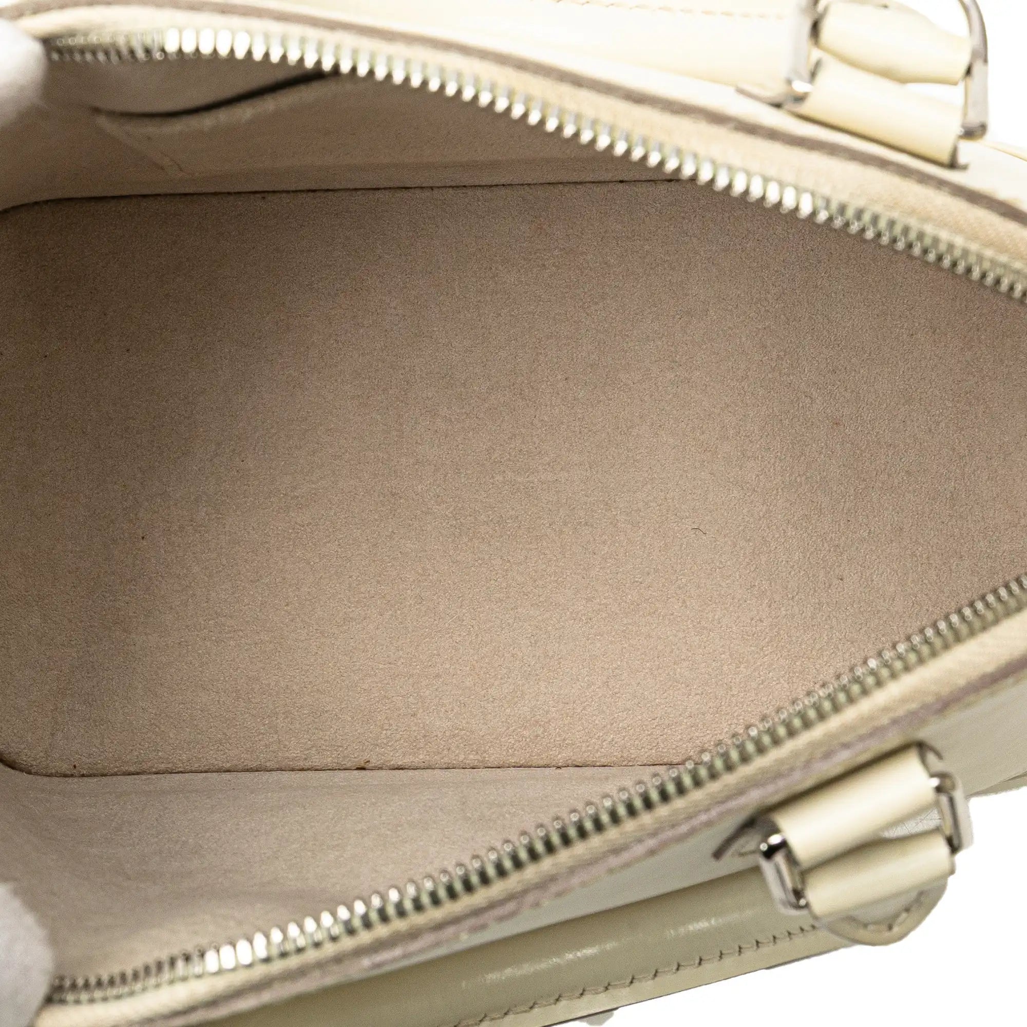 Louis Vuitton Alma BB White Epi