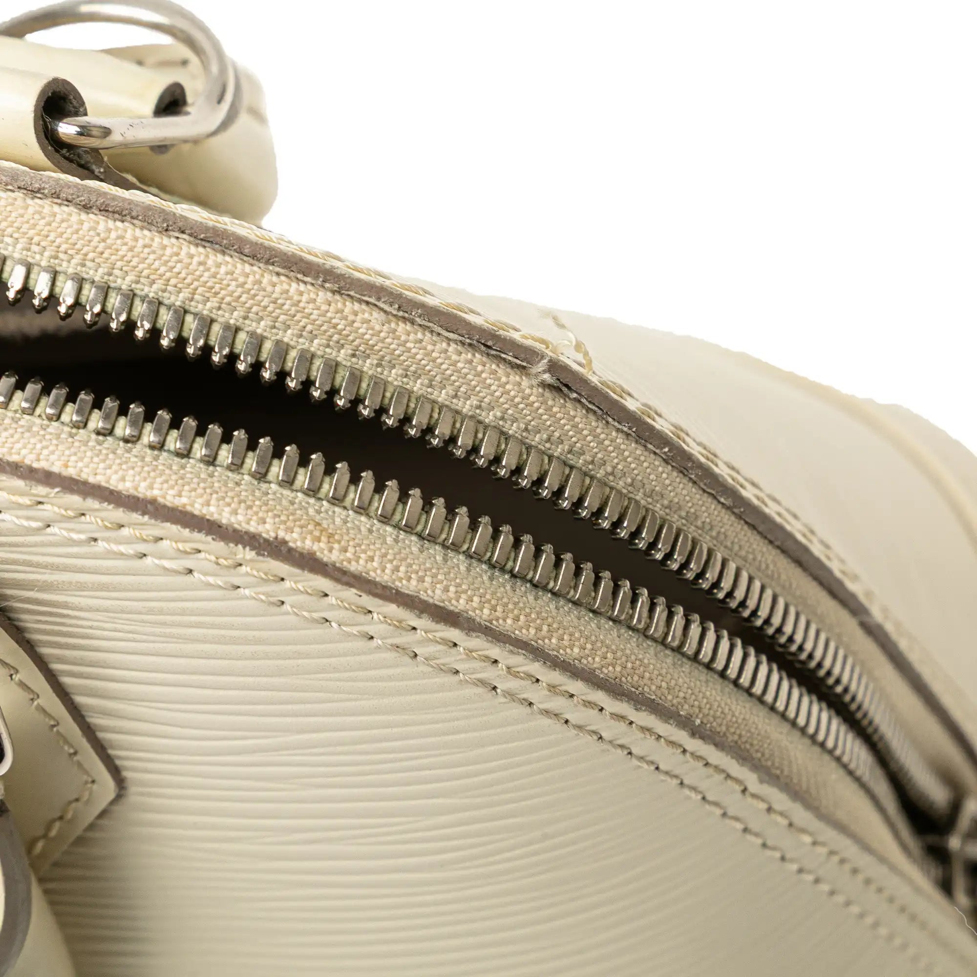 Louis Vuitton Alma BB White Epi