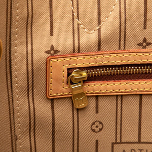 Louis Vuitton Neverfull MM Monogram Canvas