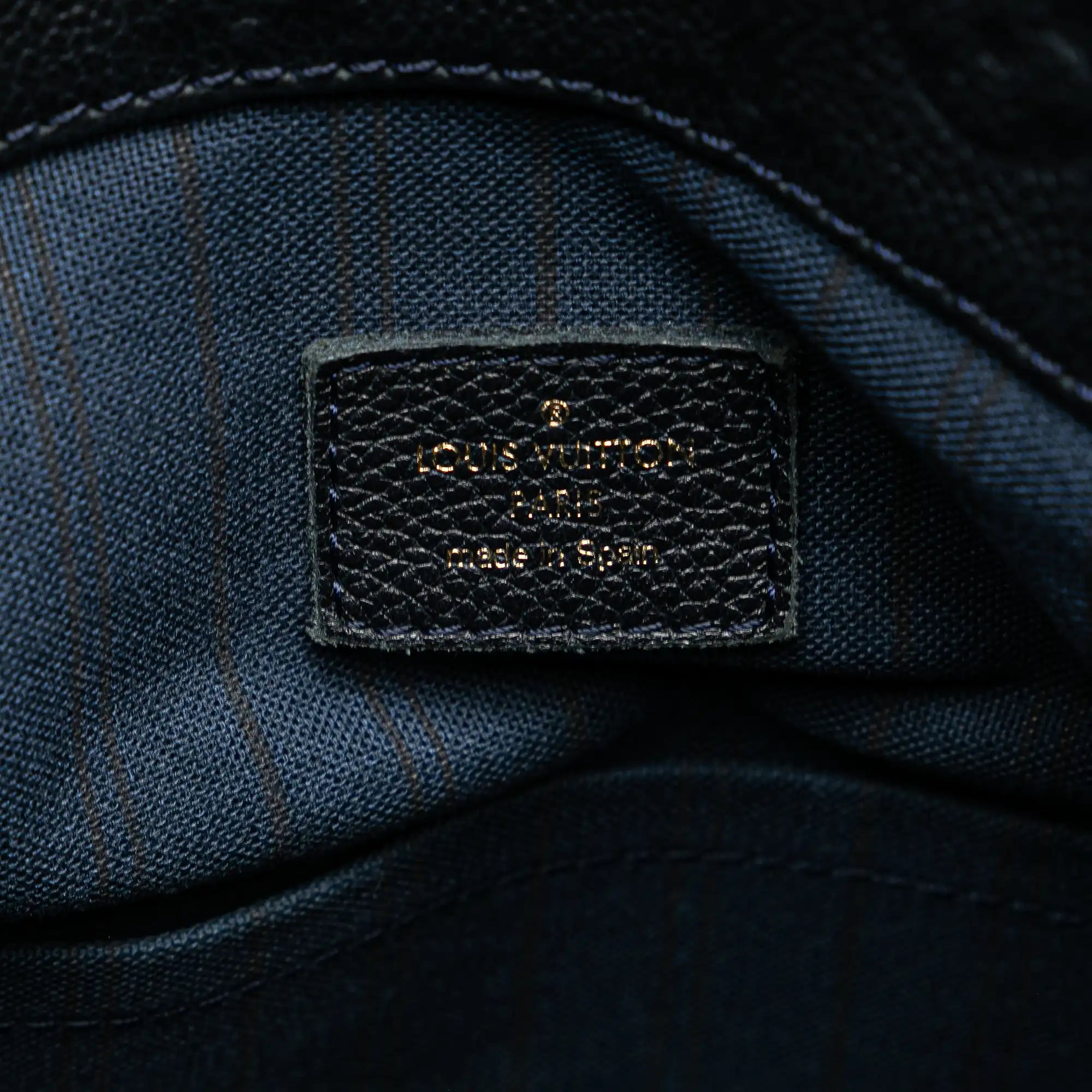 Louis Vuitton Artsy MM Blue Monogram Empreinte