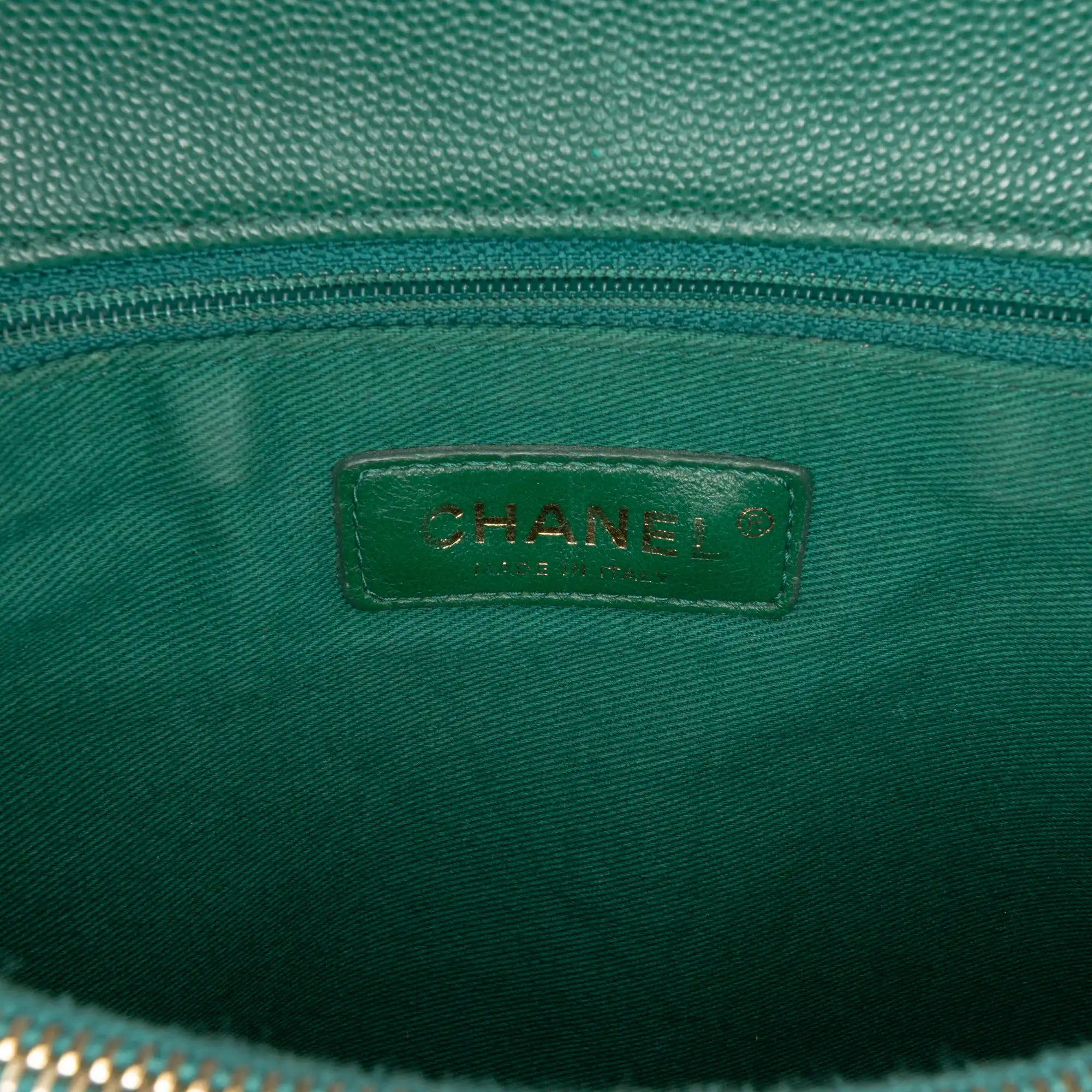 Chanel Coco Handle Flap Bag Medium Green Caviar Aged Gold
