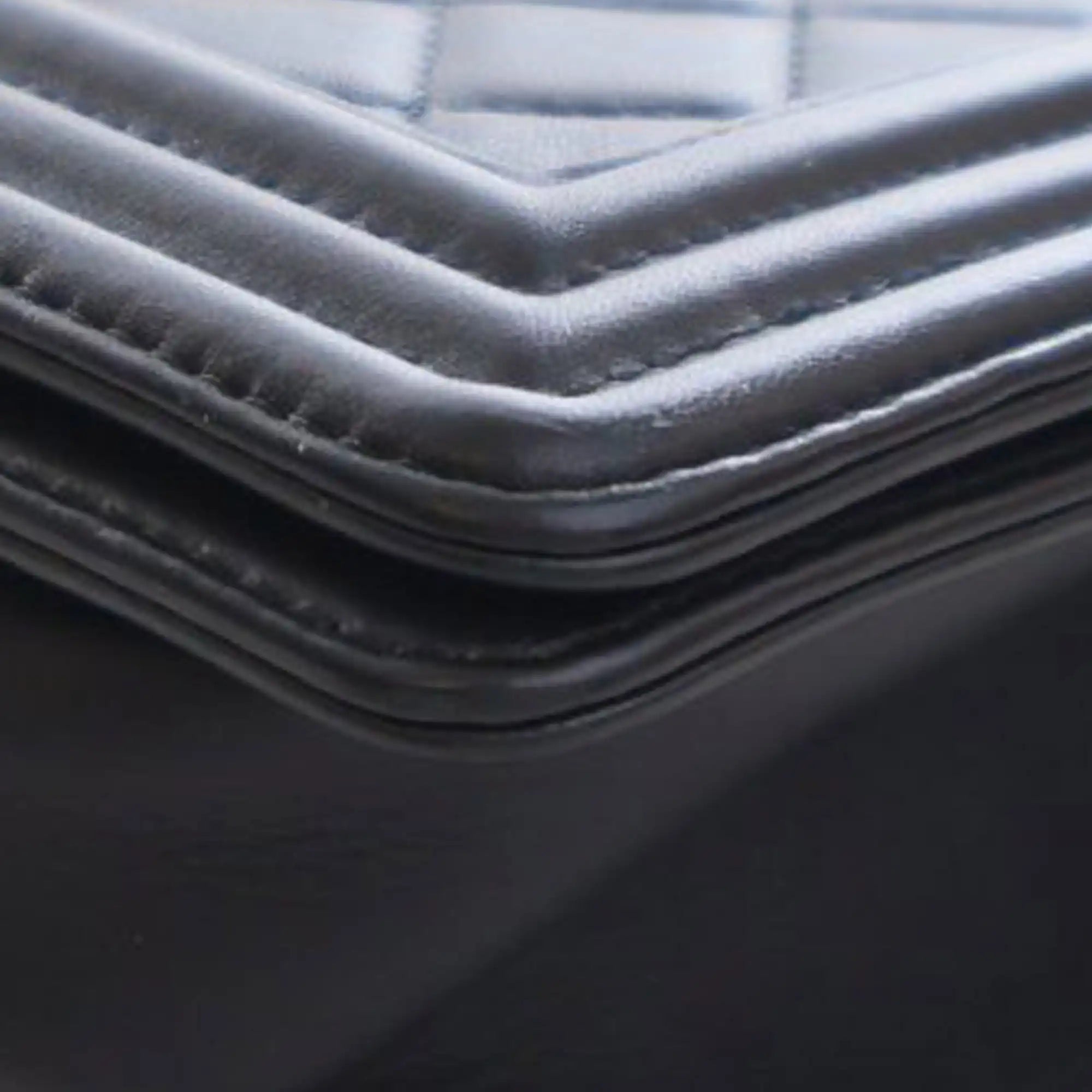 Chanel Boy Bag Old Medium Black Lambskin Ruthenium