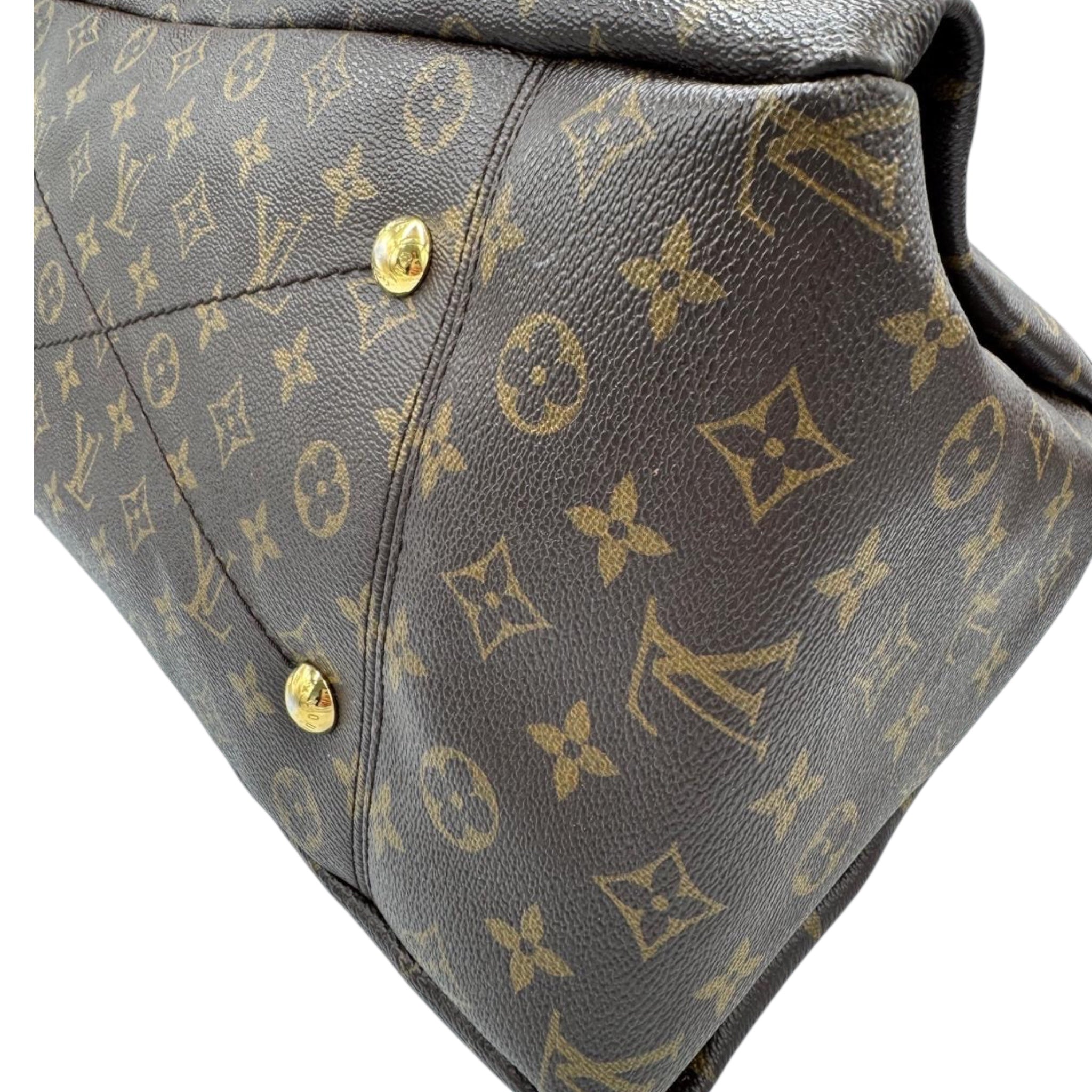 Louis Vuitton Artsy MM Monogram Canvas