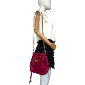 Gucci GG Marmont Bucket Bag Medium Rasperry Pink Velvet Gold