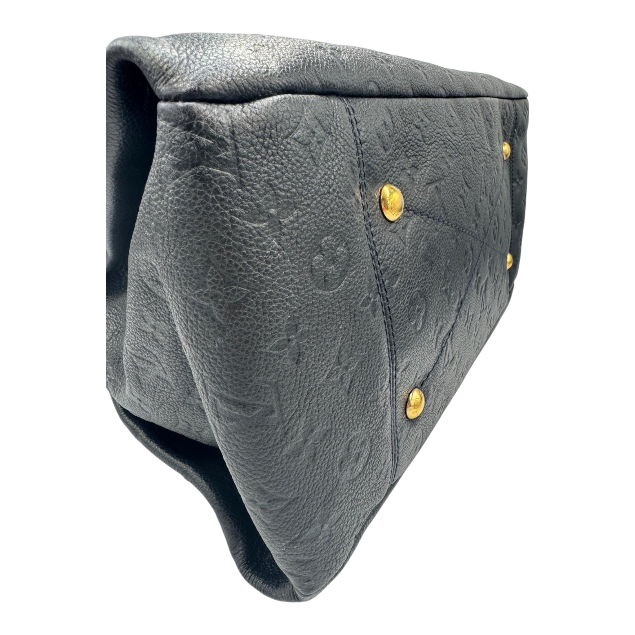 Louis Vuitton Artsy mm Blue Infini Monogram Empreinte