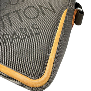 Louis Vuitton Earth Messenger Bag Damier Geant Canvas