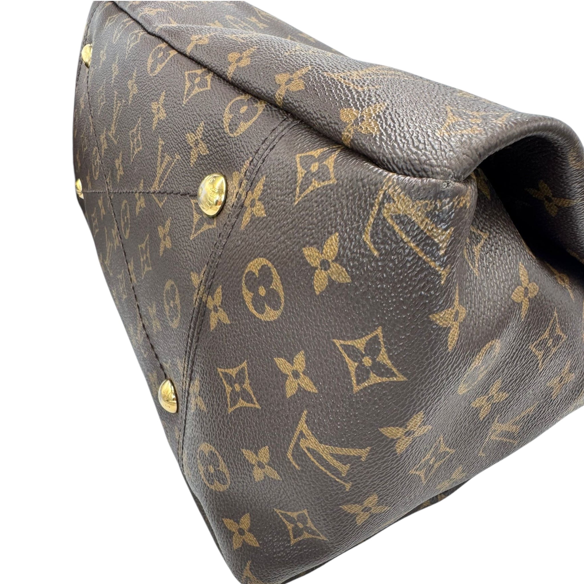 Louis Vuitton Artsy MM Monogram Canvas