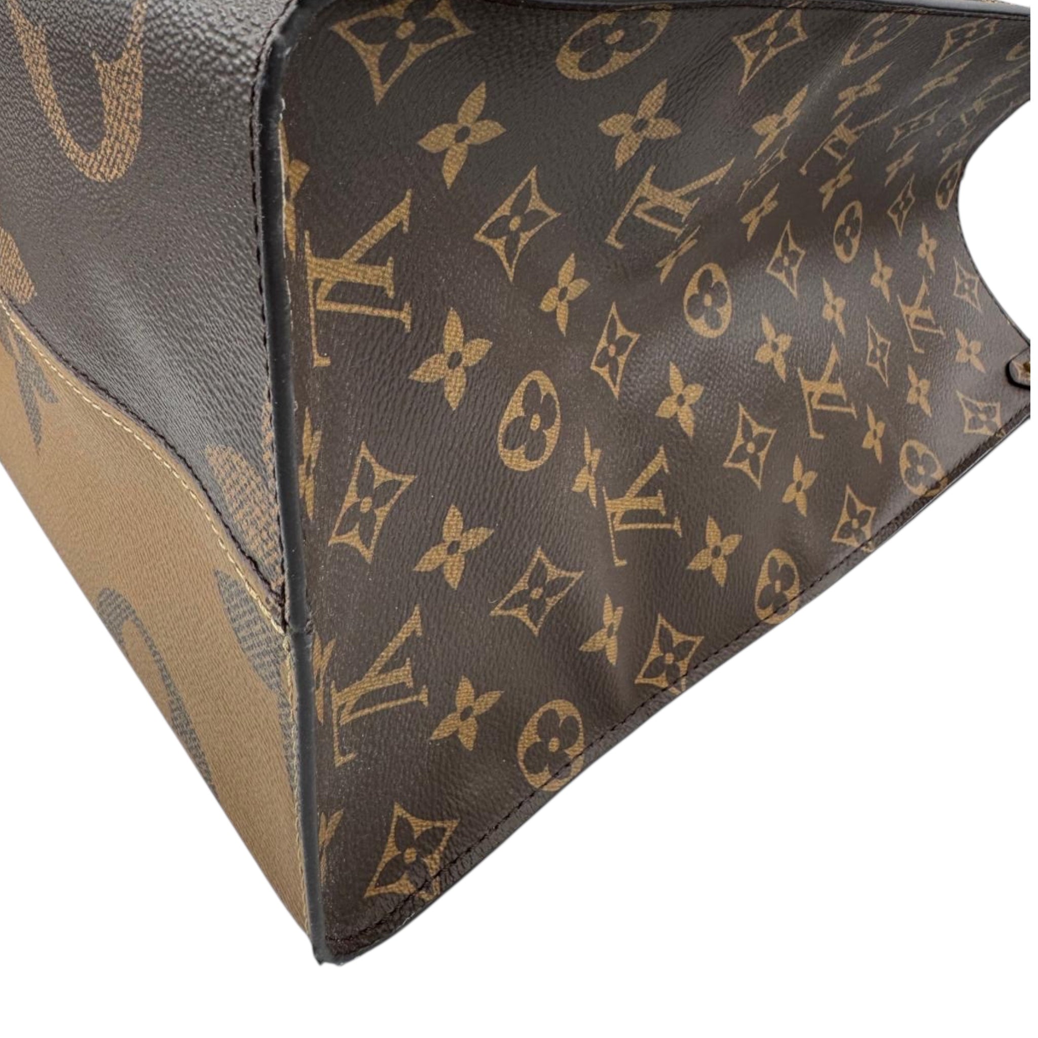 Louis Vuitton Onthego GM Giant Monogram Canvas