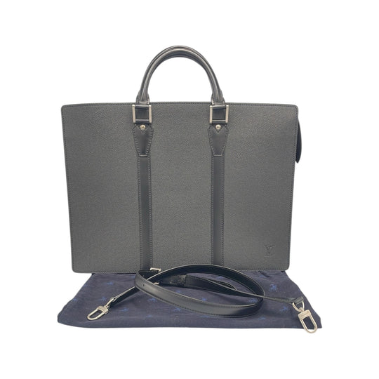 Louis Vuitton Robusto 1 mallette noir Taïga