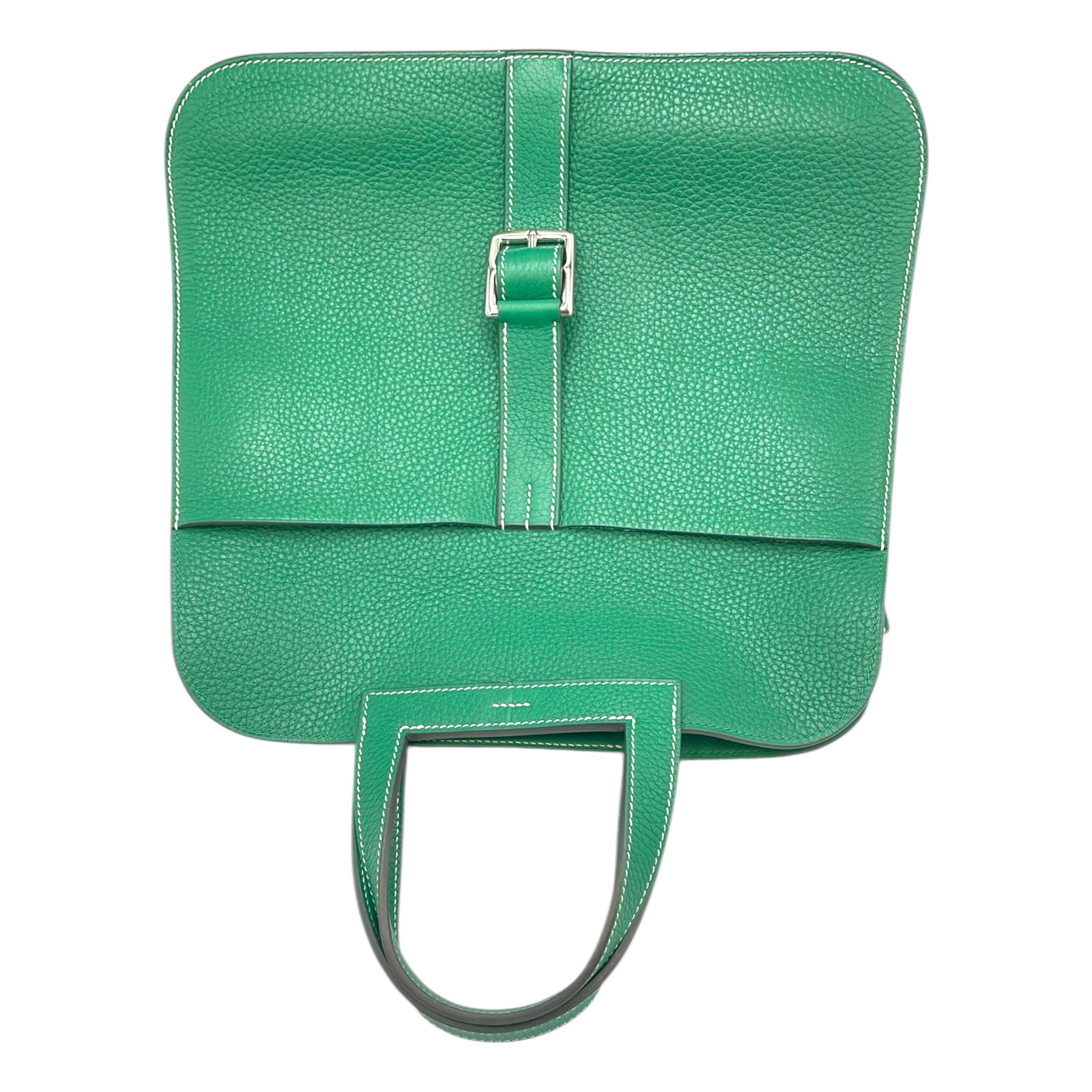 Hermès Halzan 31 Green Clemence