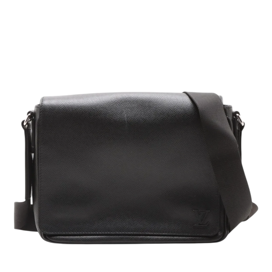 Louis Vuitton District PM NV3 Black Taiga Leather