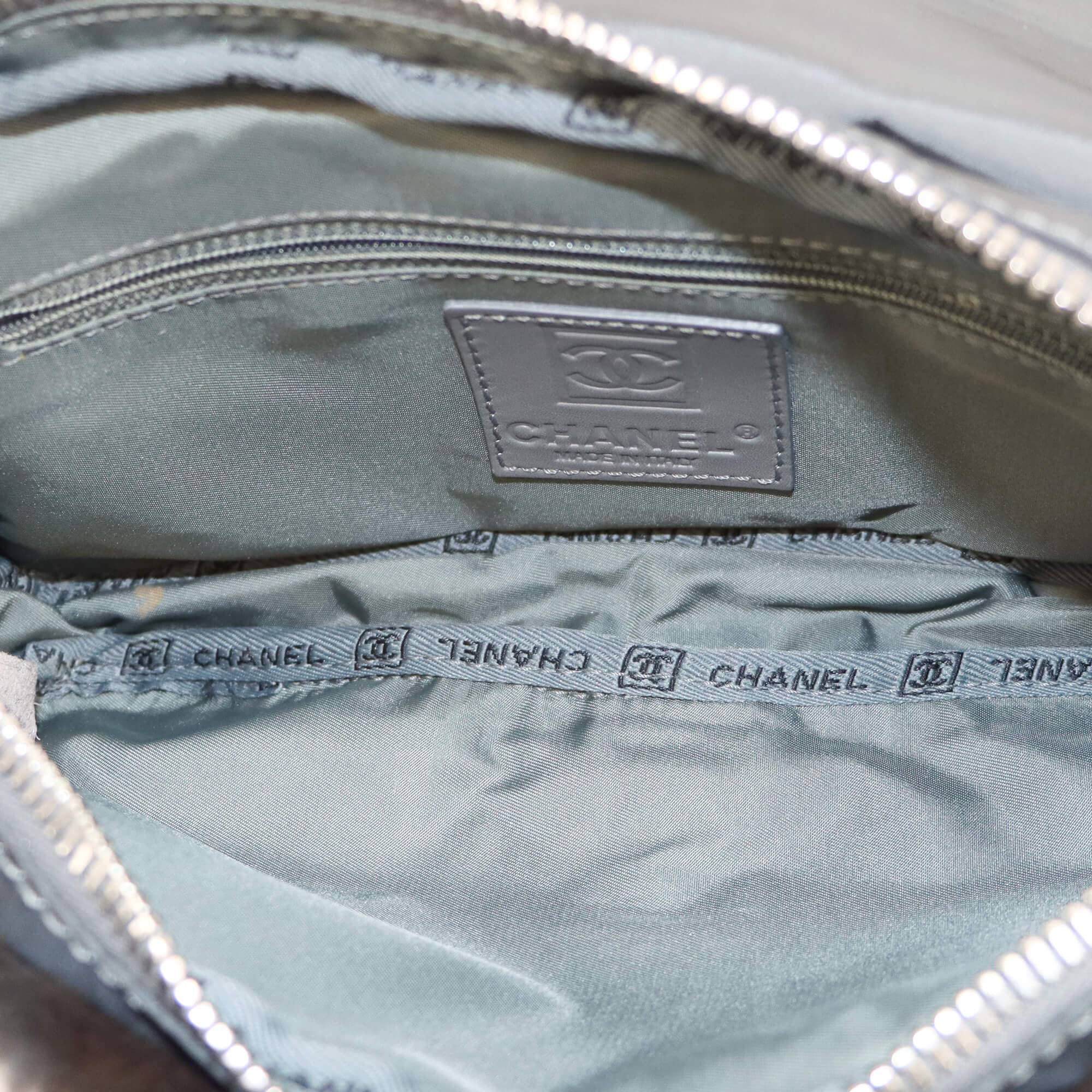 Lapin Chanel Limited Edition pour sac à rabat