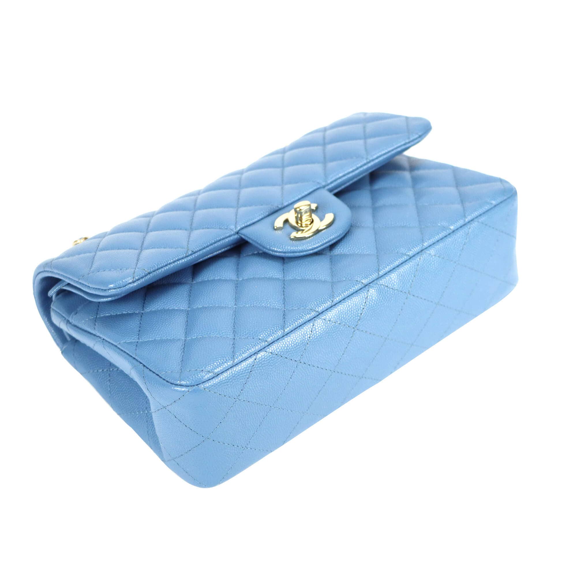 Chanel Classic Double Flap Small Blue Caviar Oro chiaro
