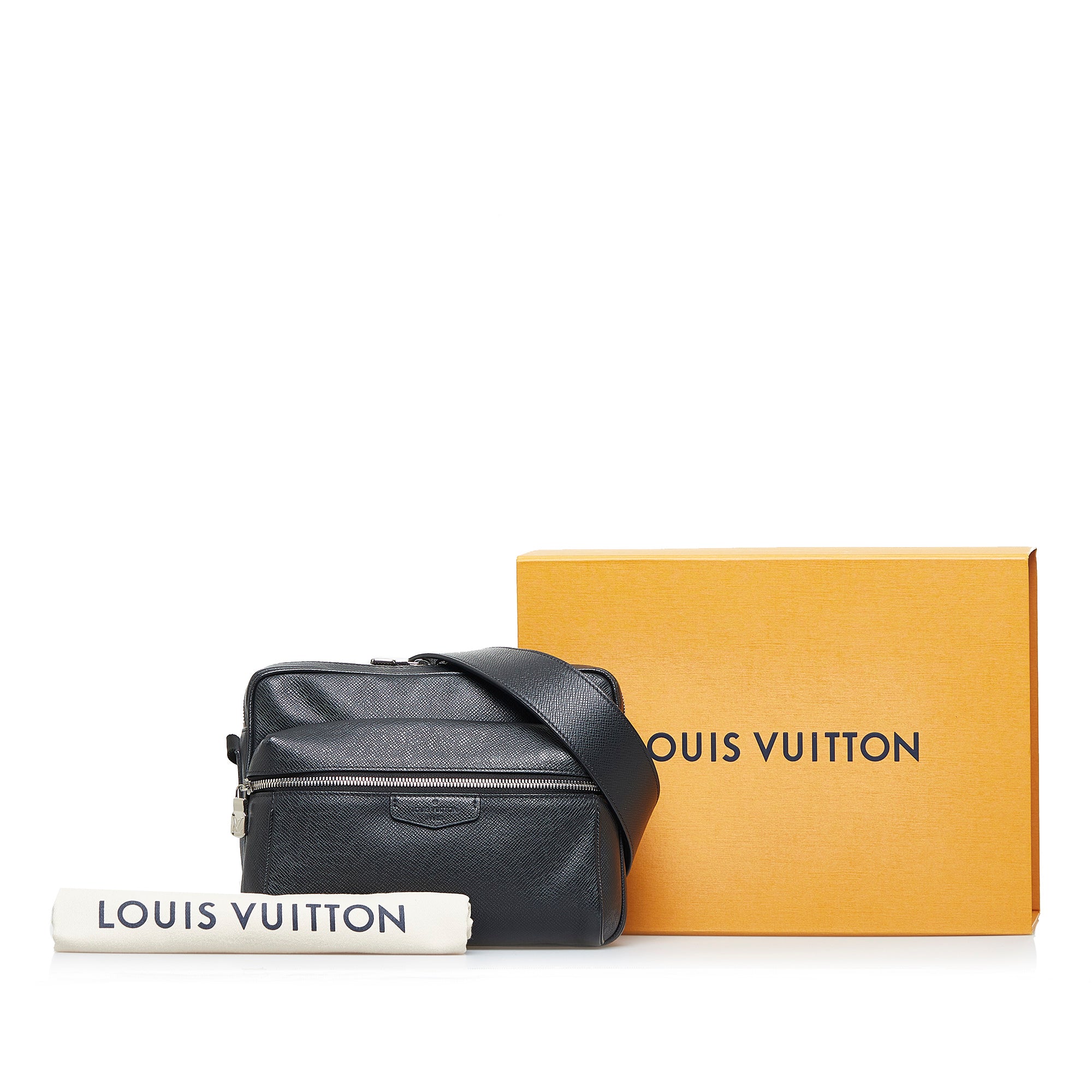 Louis Vuitton Outdoor Messenger PM Black Taïga