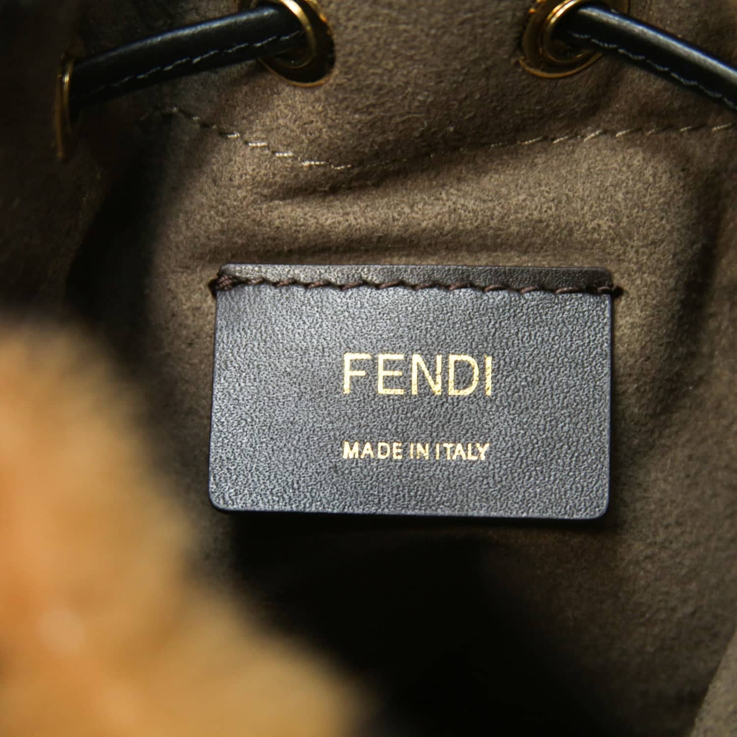 Fendi Mini Mon Trésor Sherling Back Bag - Secondhandbags Agir